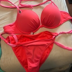 Victoria Secret swimsuit color is salmon/p…